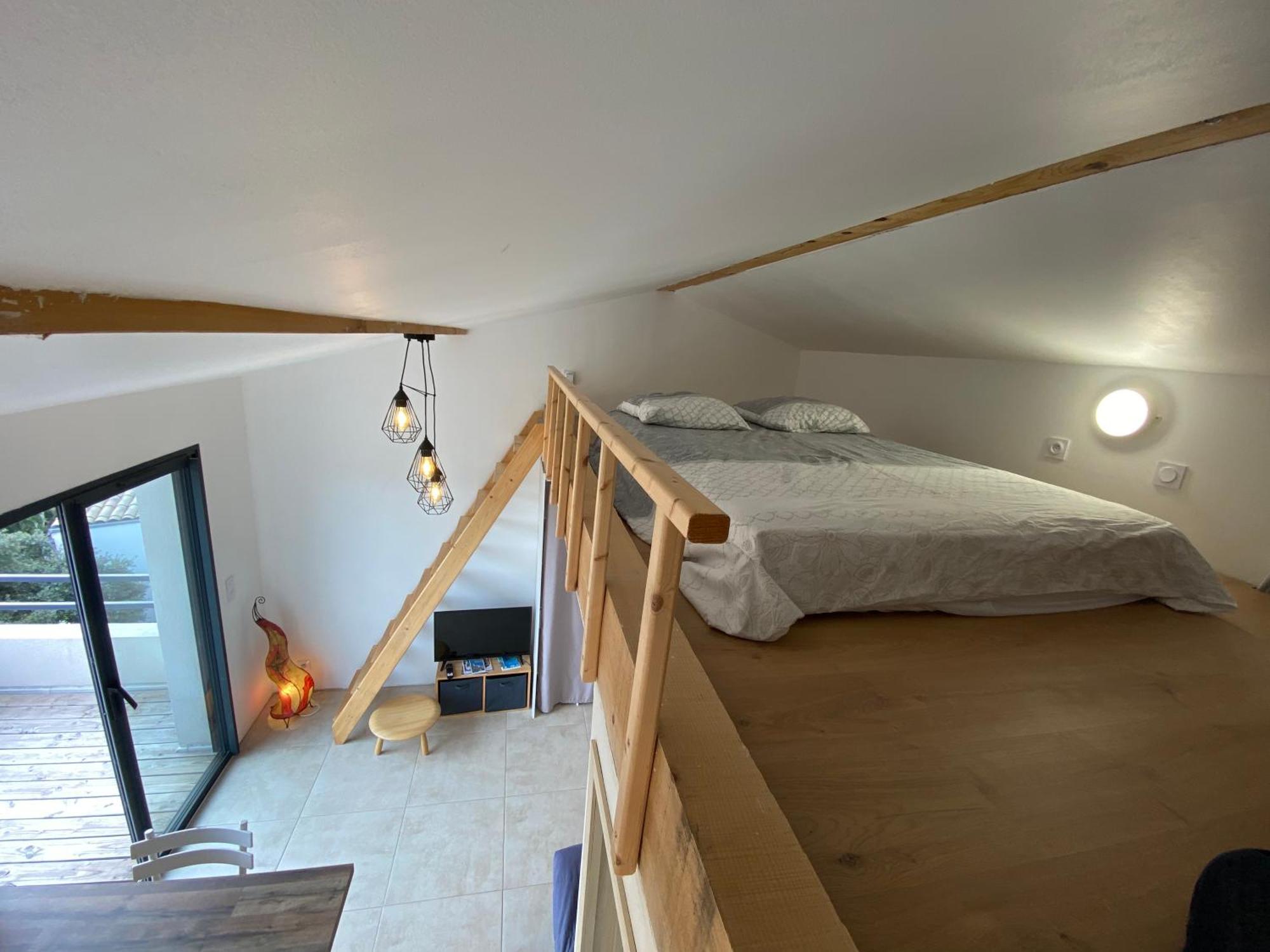 Studio Au Calme, Grande Terrasse Avec Vue Vallee Ginasservis Eksteriør billede