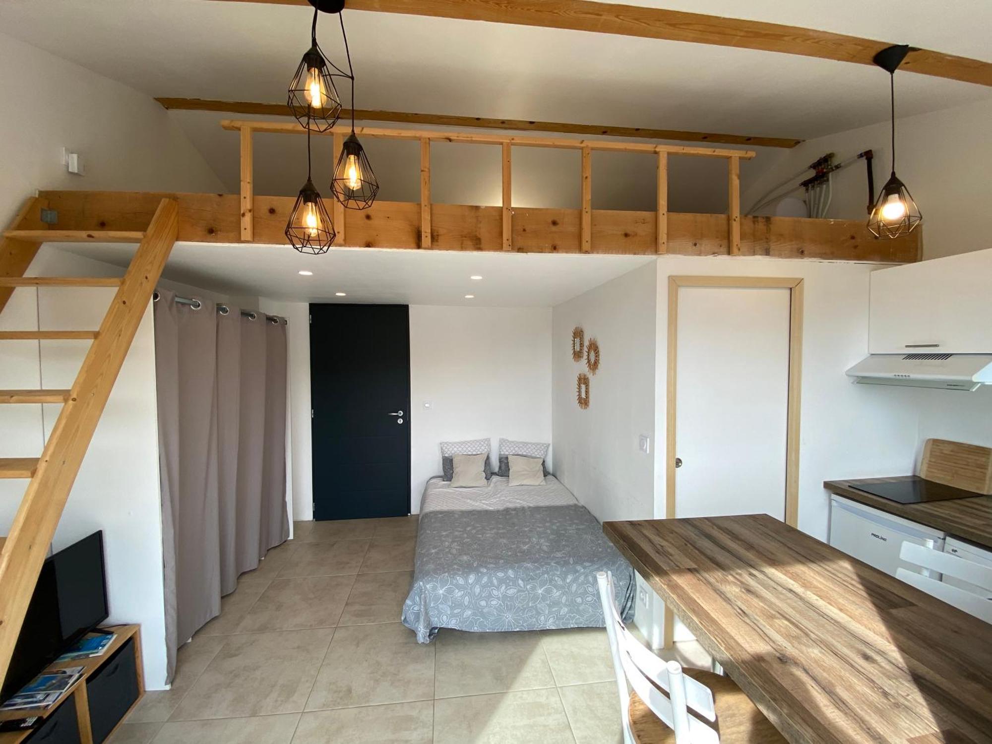 Studio Au Calme, Grande Terrasse Avec Vue Vallee Ginasservis Eksteriør billede